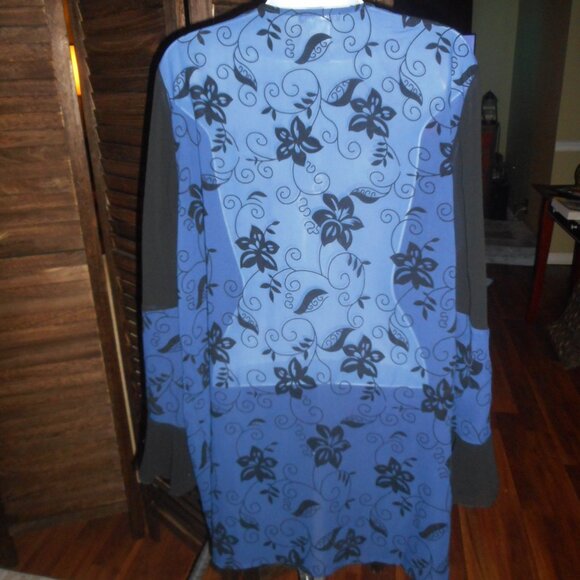 Esley Tops - Vintage Esley Navy & black velvet kimono wrap, size Medium